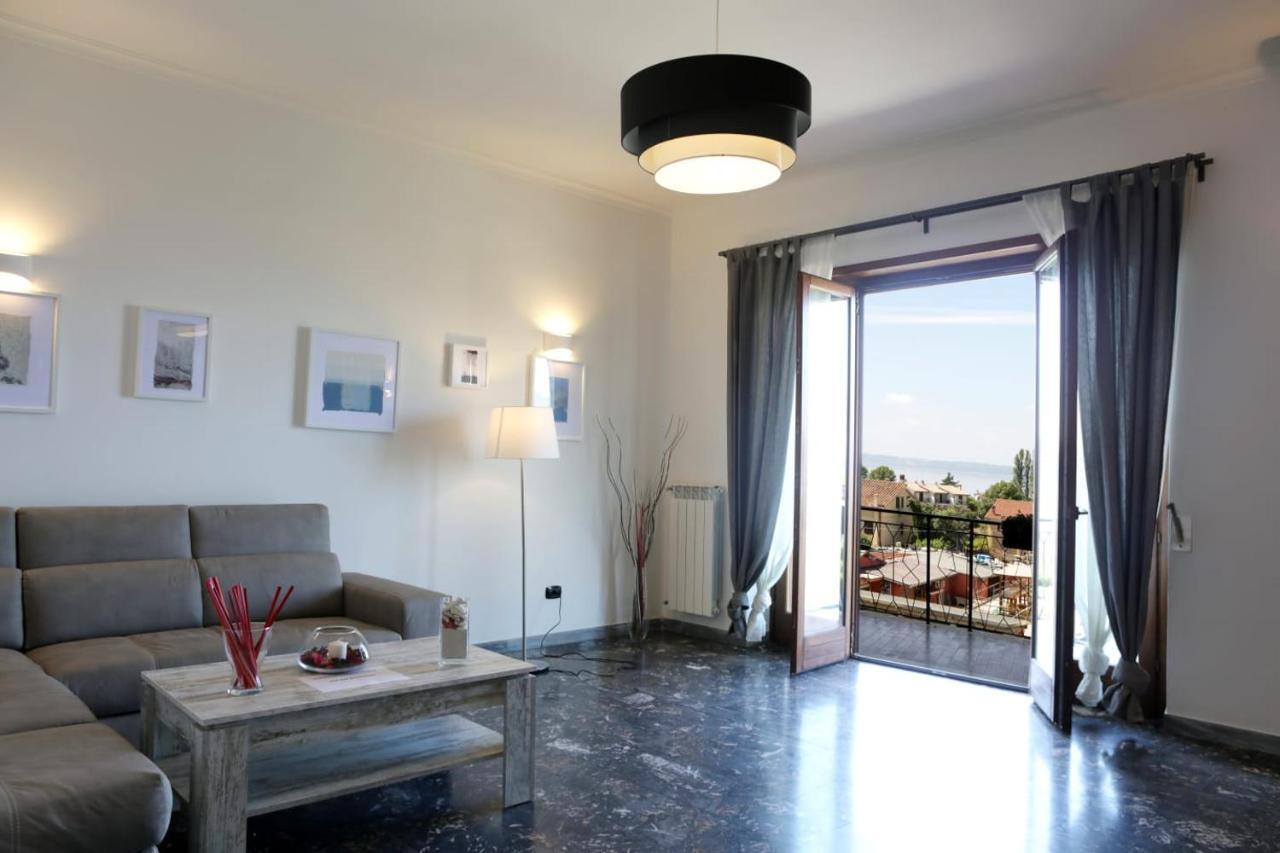 Pepe Apartment -Lago Di Bracciano Trevignano Romano Buitenkant foto
